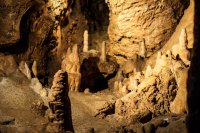 jaskyna-driny-trpaslik-svatopluk-ovecka